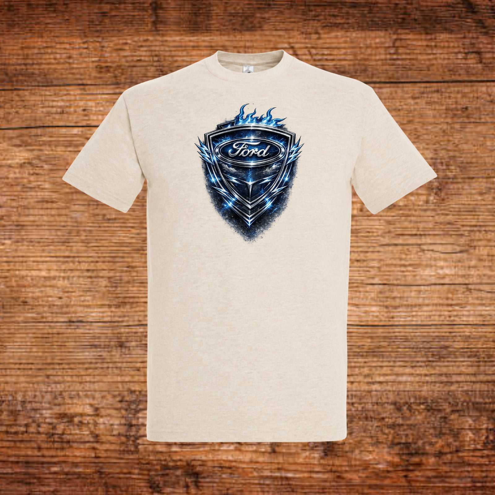 Beiges T-Shirt mit blauem Ford-Emblem auf der Brust