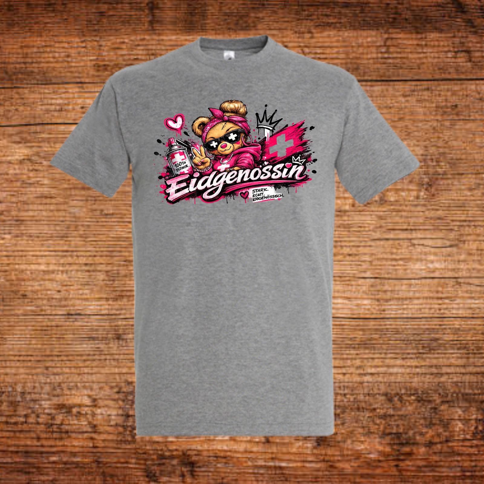 T-Shirt in Grau mit buntem Brustdruck „Eidgenossin“ und Comic-Maskottchen