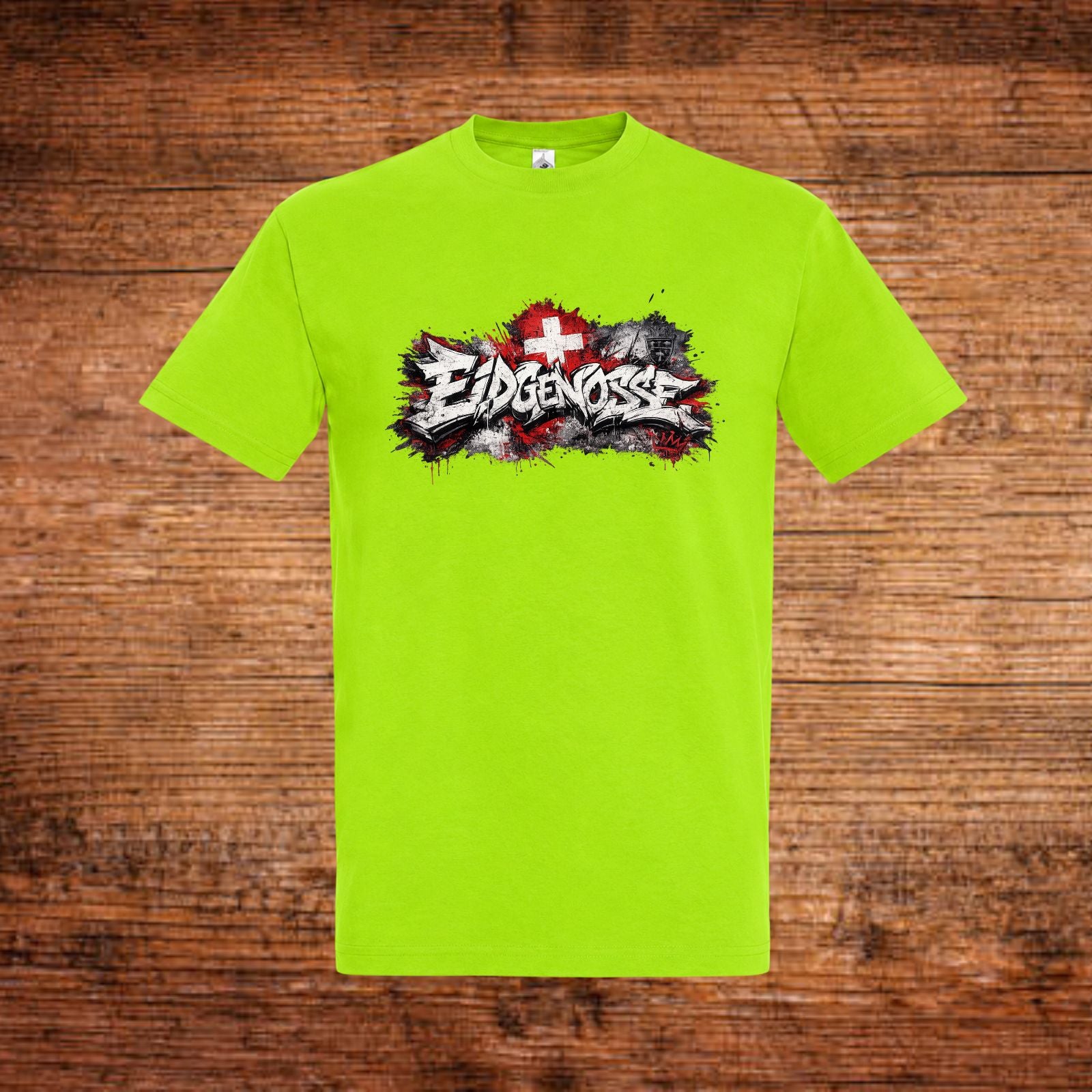 Grünes T-Shirt mit Brustdruck und Grafik mit Schweizer Kreuz