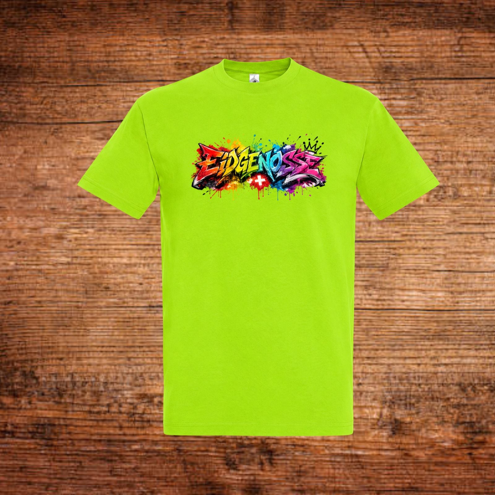 Neon-grünes T-Shirt mit buntem Graffiti-Logo vorn