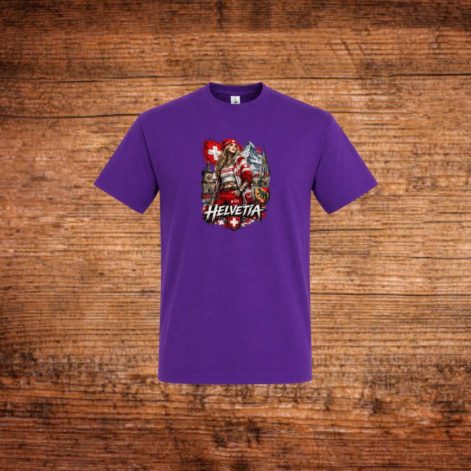 Lila T-Shirt mit Rundhalsausschnitt und Helvetia-Print mit Schweizer Soldat