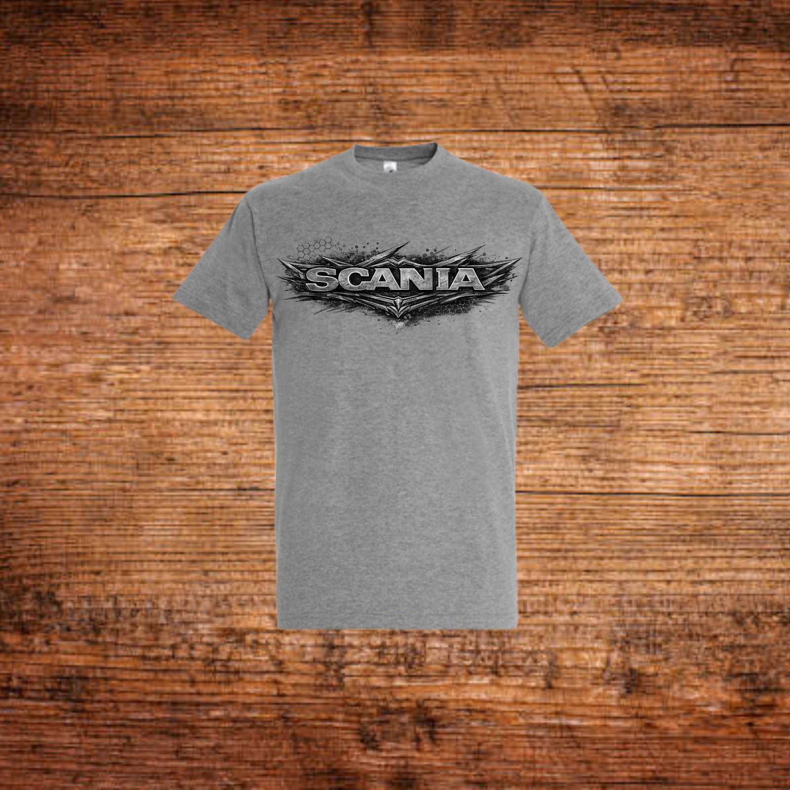 Graues T-Shirt mit SCANIA-Metall-Logo vorn.