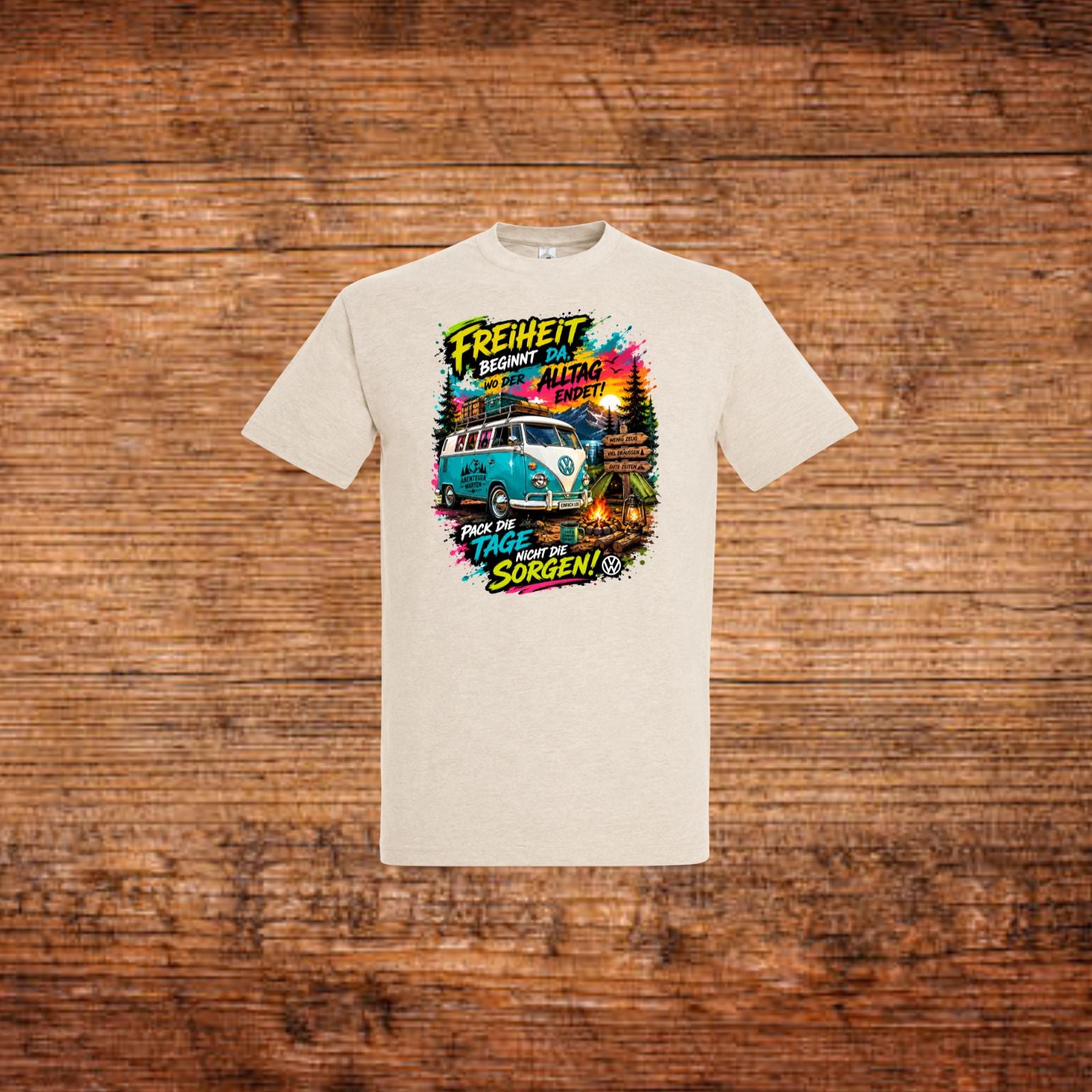 Beiges Camping-T-Shirt mit farbigem Frontdruck