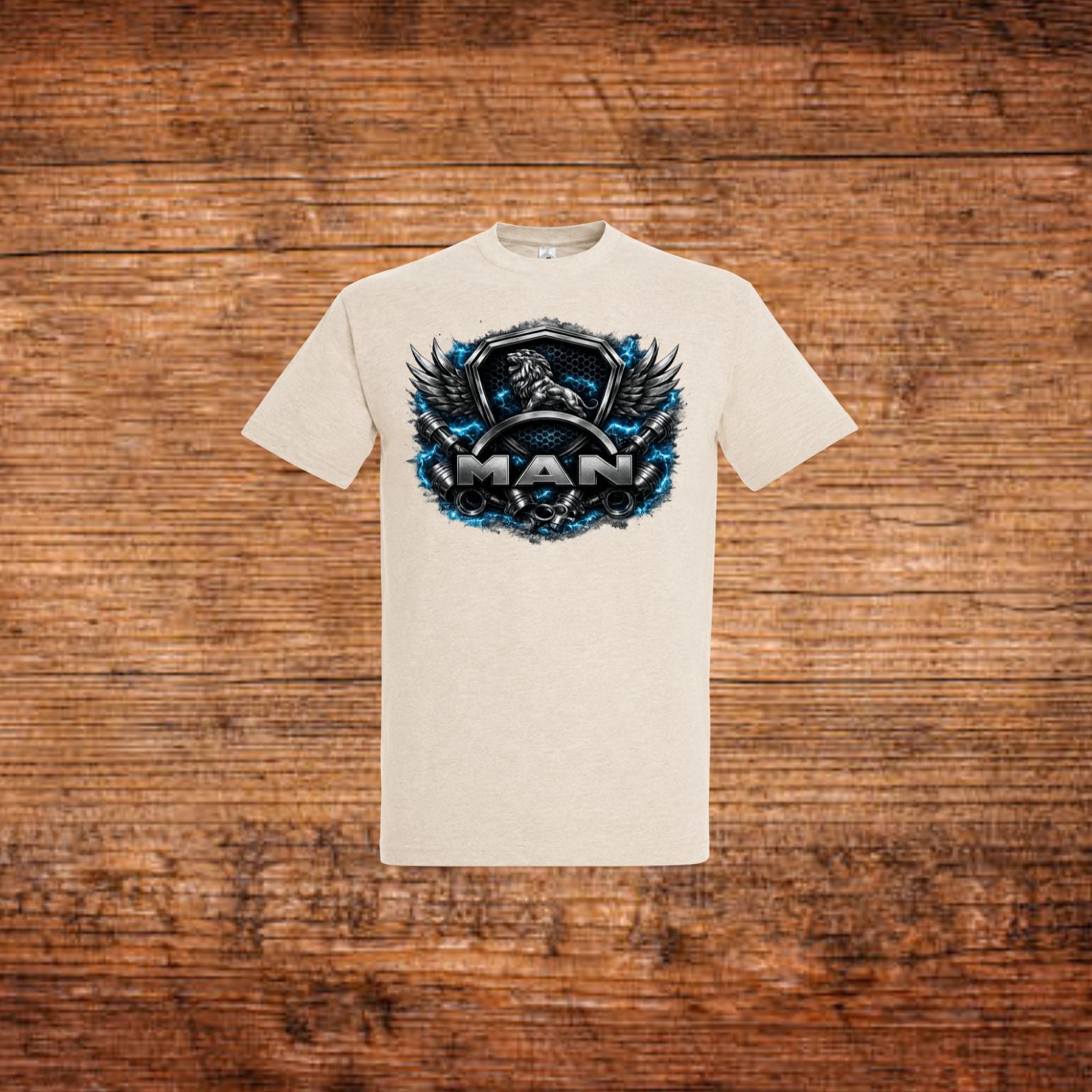Beiges T-Shirt mit rundem Halsausschnitt und großem MAN-Print mit Flügeln