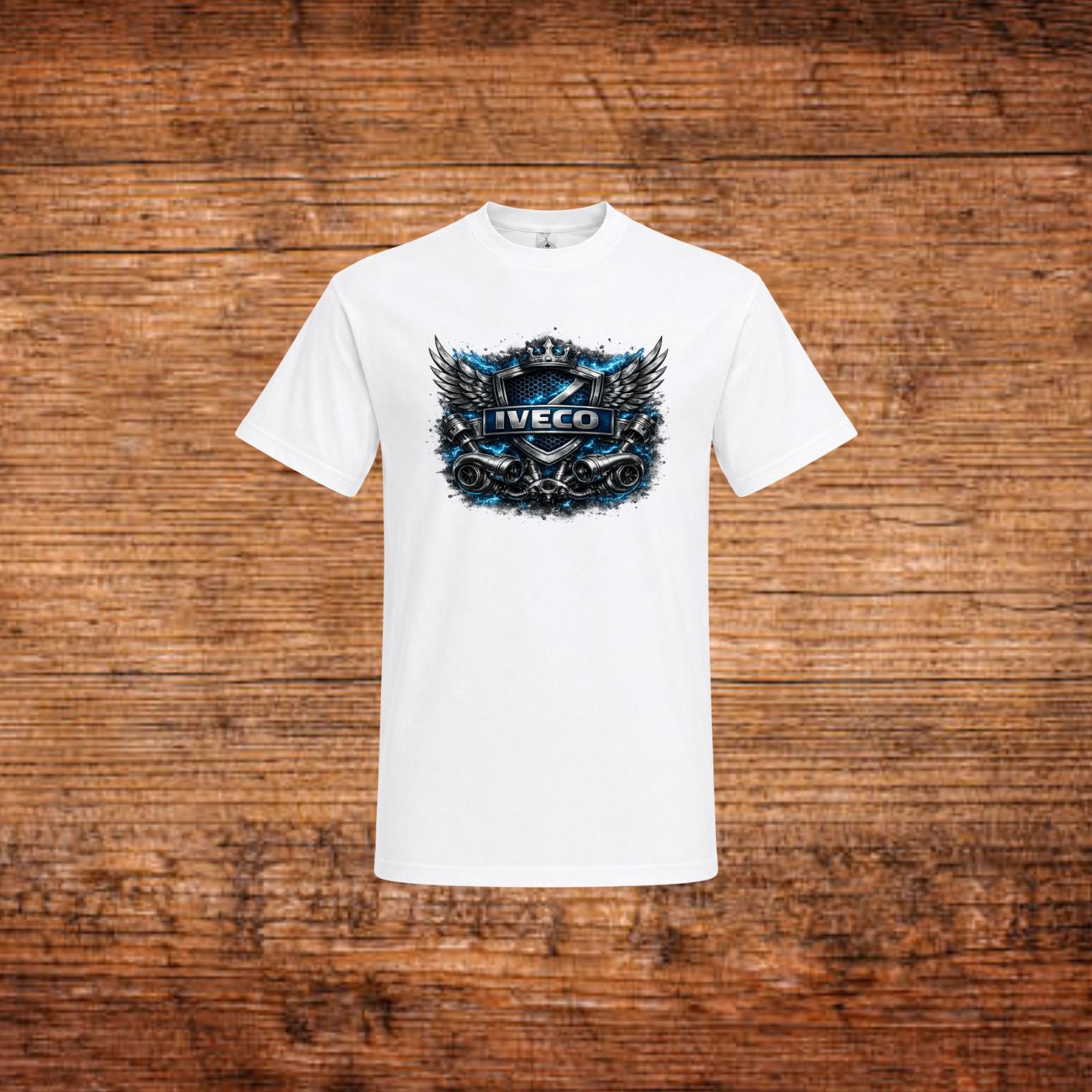 Weißes T-Shirt mit IVECO Frontprint und Flügel-Emblem