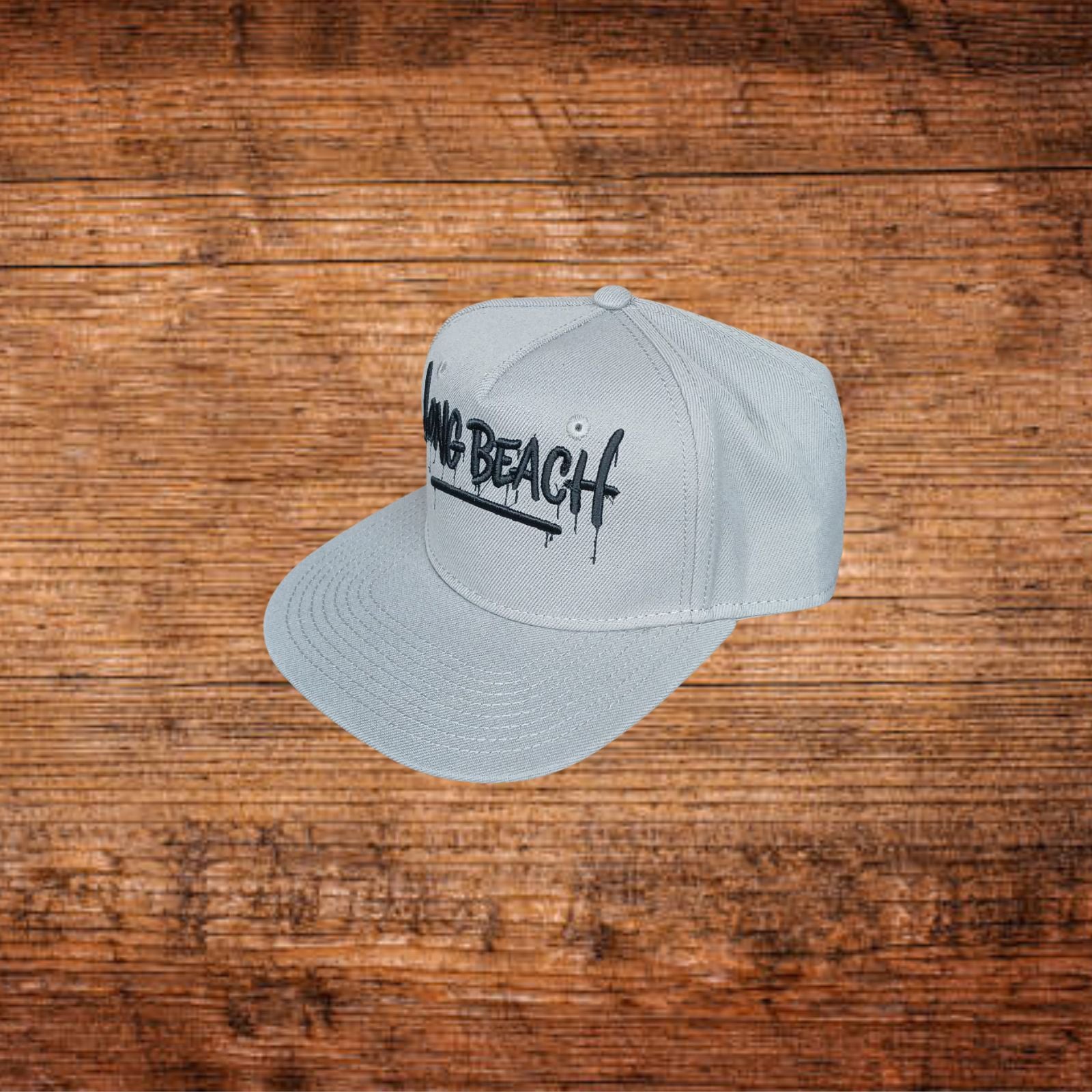 Grau Snapback-Mütze mit Stickerei „Long Beach“ seitlich