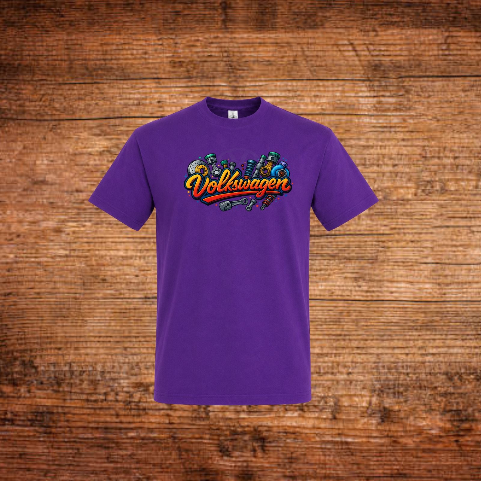 Volkswagen Fan-T-Shirt in Lila mit farbigem Volkswagen Schriftzug vorne