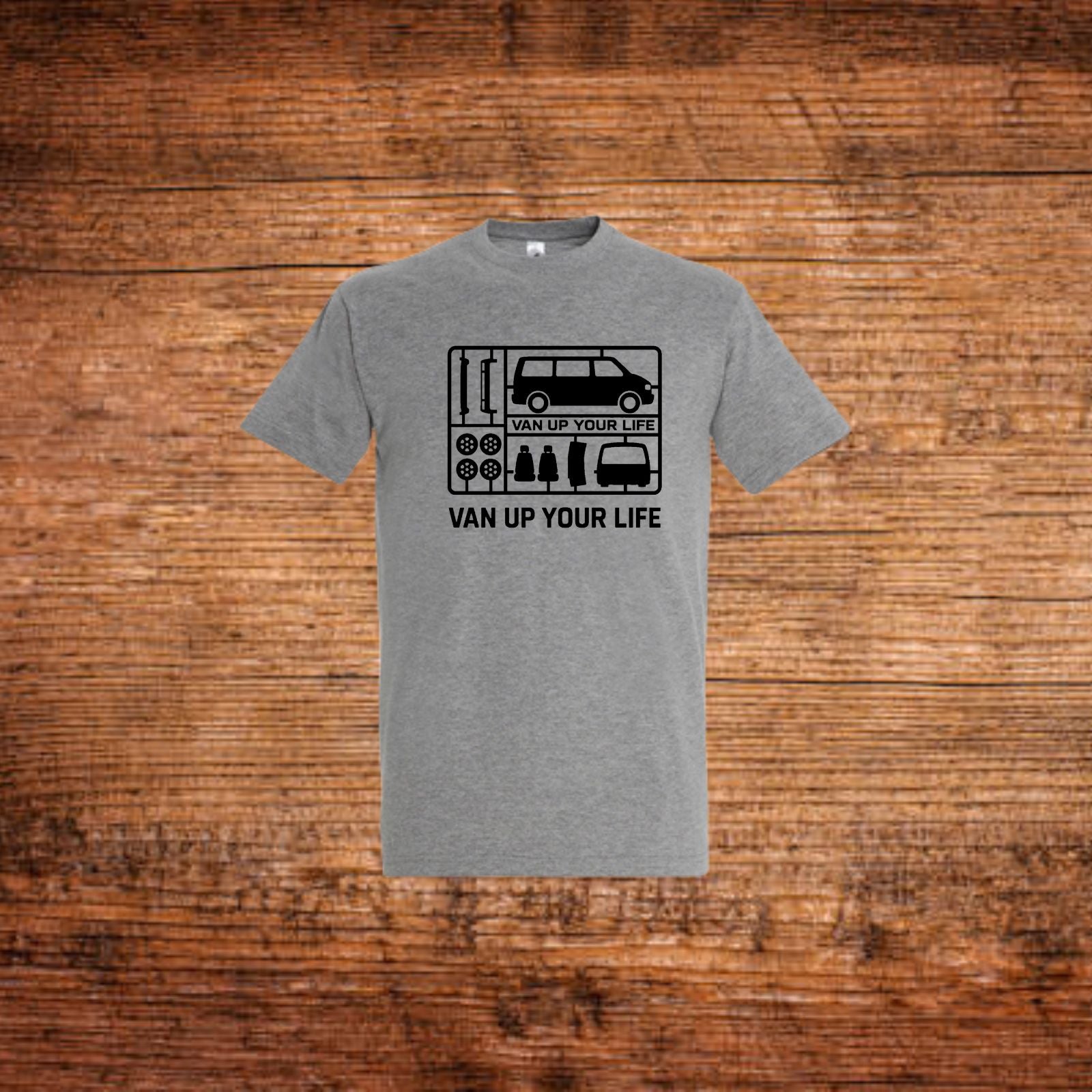 graues T-Shirt mit VW-Bus-Frontprint und Schriftzug „VAN UP YOUR LIFE“