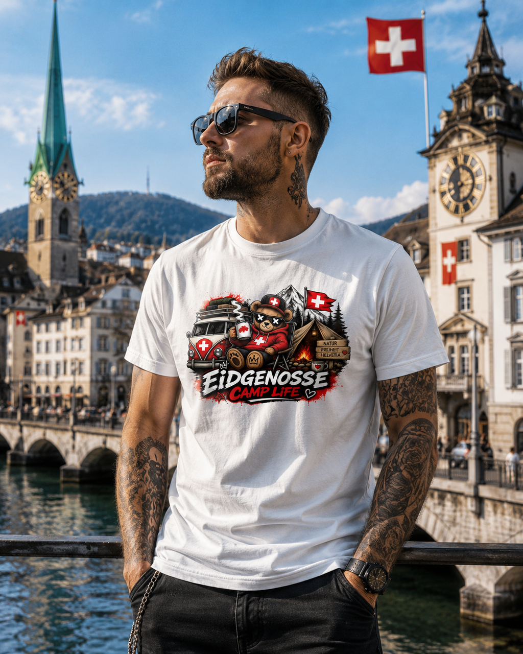 Weißes T-Shirt mit Frontprint und Rundhalsausschnitt