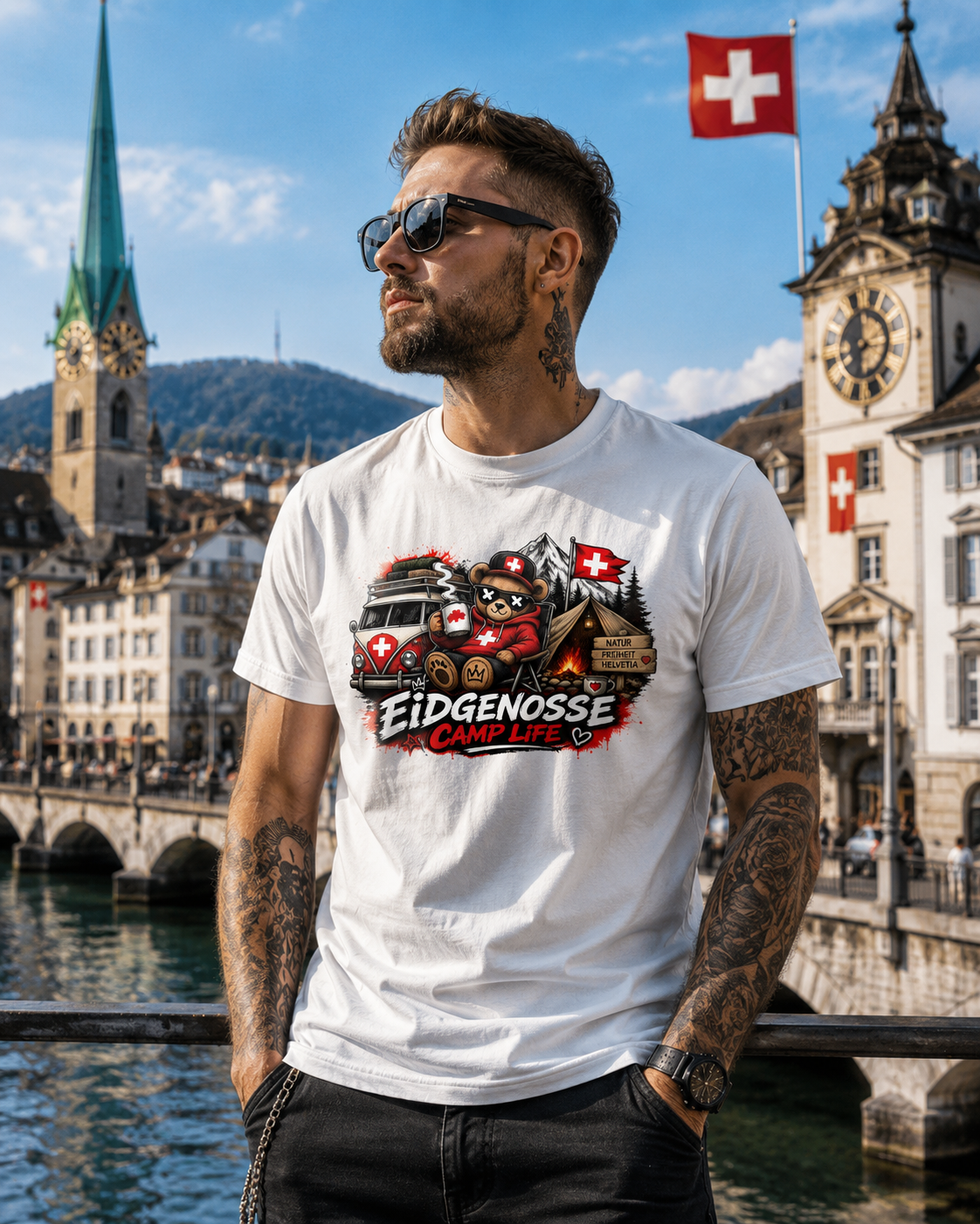 Weißes T-Shirt mit Frontprint und Rundhalsausschnitt