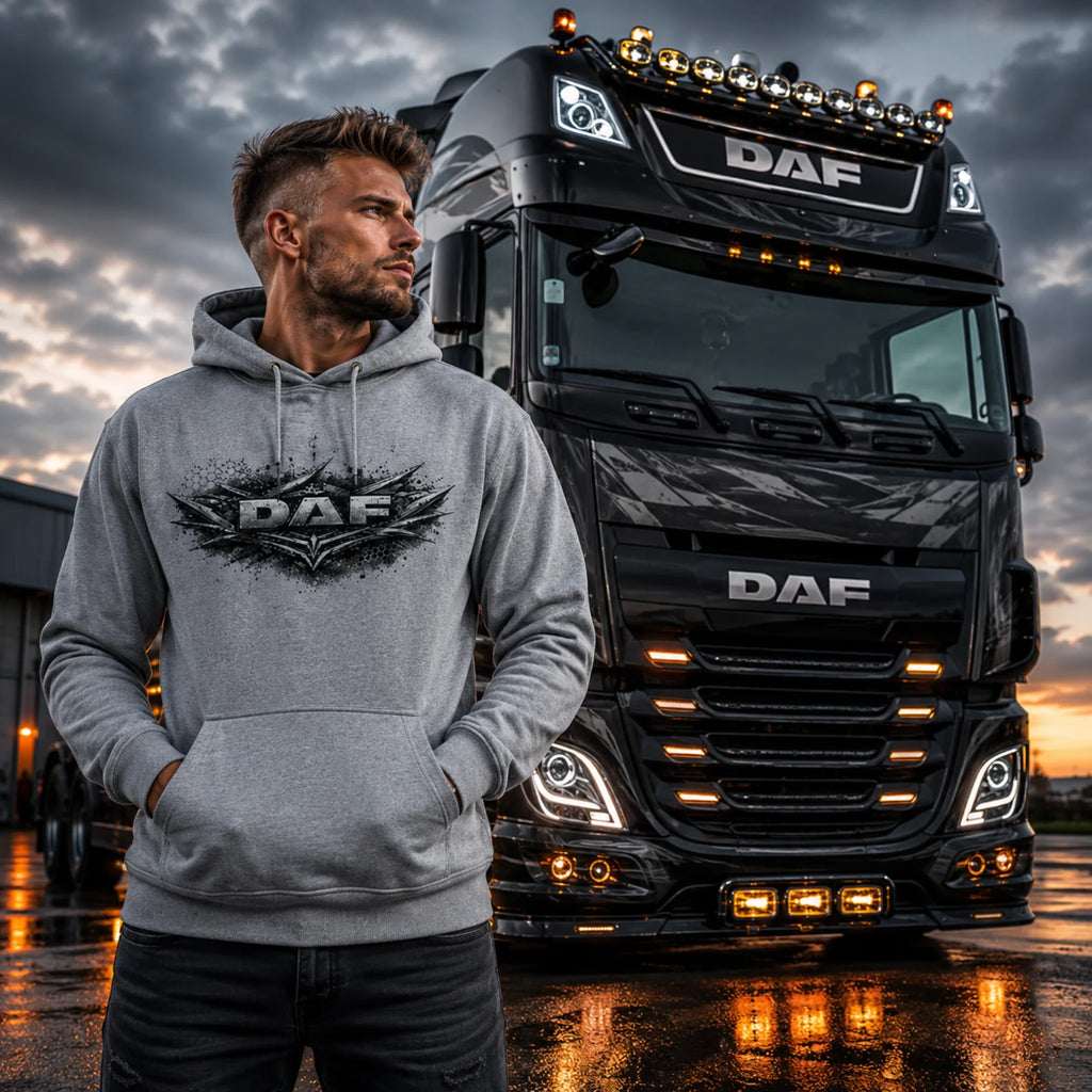 Grau­er Kapuzenpullover mit DAF Brustprint, Kängurutasche und Kordel am Kragen