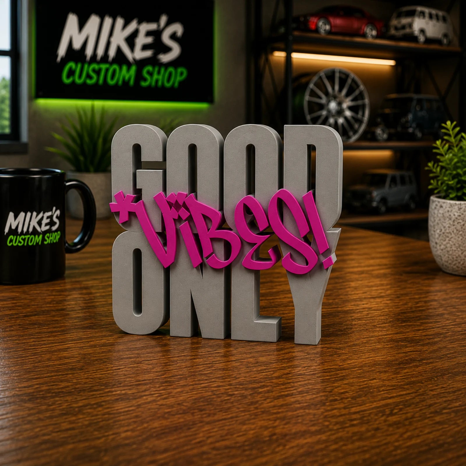 3D-Aufsteller aus PLA mit „Good Vibes Only“-Motiv in Grau und Pink